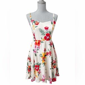 NWT Old Navy Floral Smocked Cami Fit & Flare Sundress Size Small